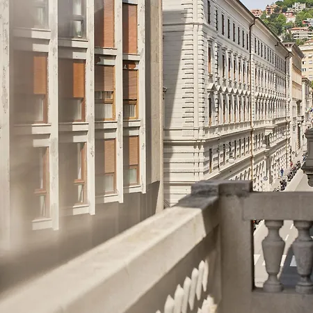 Urbanauts Beletages Sonata Lejlighed Trieste