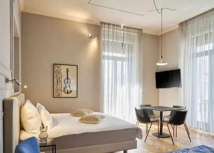 Urbanauts Beletages Sonata * Trieste